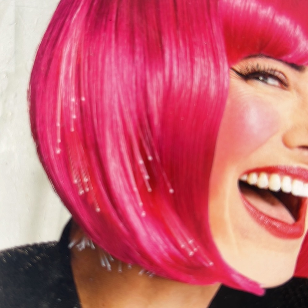 Hide and Eek Wig Light up Bob Wig Pink One Size New - Picture 3 of 8
